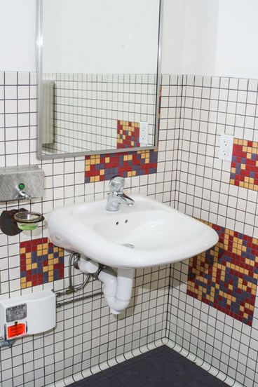 Pier1 Sink 1